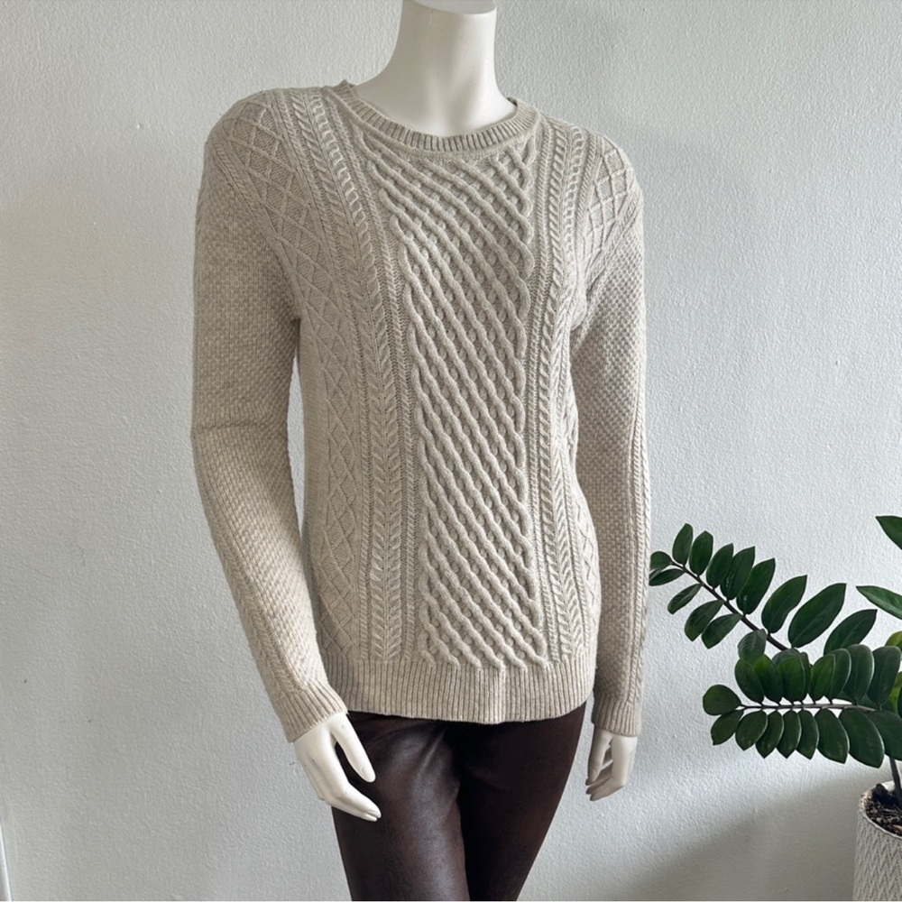 Levi’s Cable Knit Sweater, 80% Wool, Gray & Cream, Size S – Cozy & Stylish